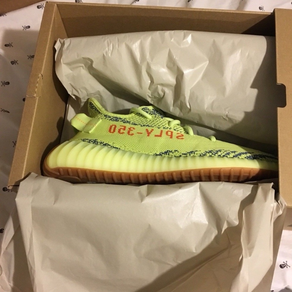 Yeezy 350 v2 Frozen Yellow